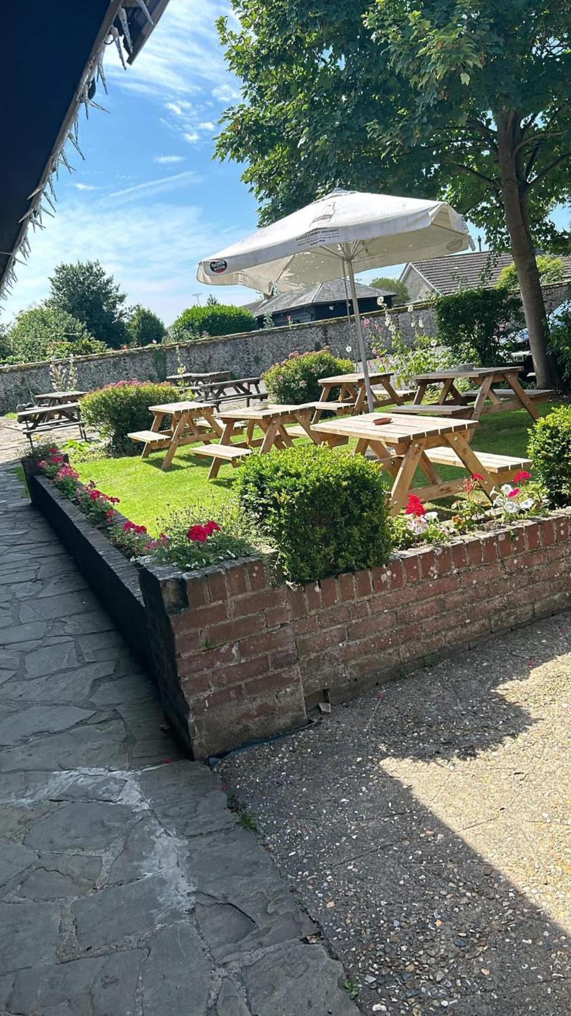 The Limes Bar And Hotel Needham Market Экстерьер фото
